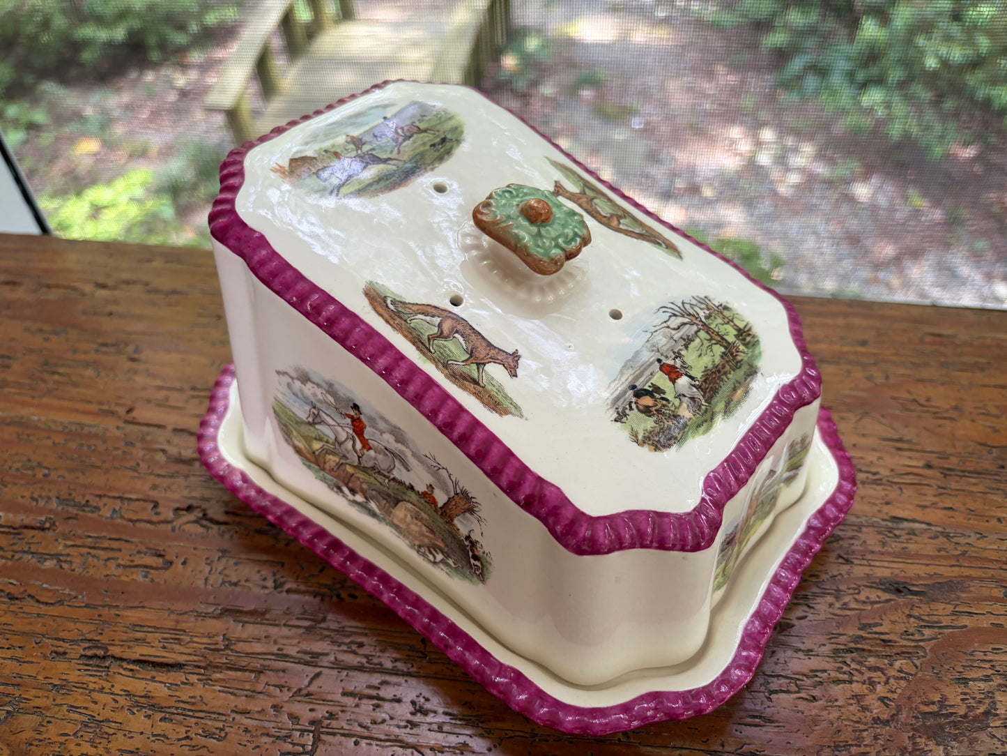 Stunning antique Copeland Spode hunting scene cheese dome!
