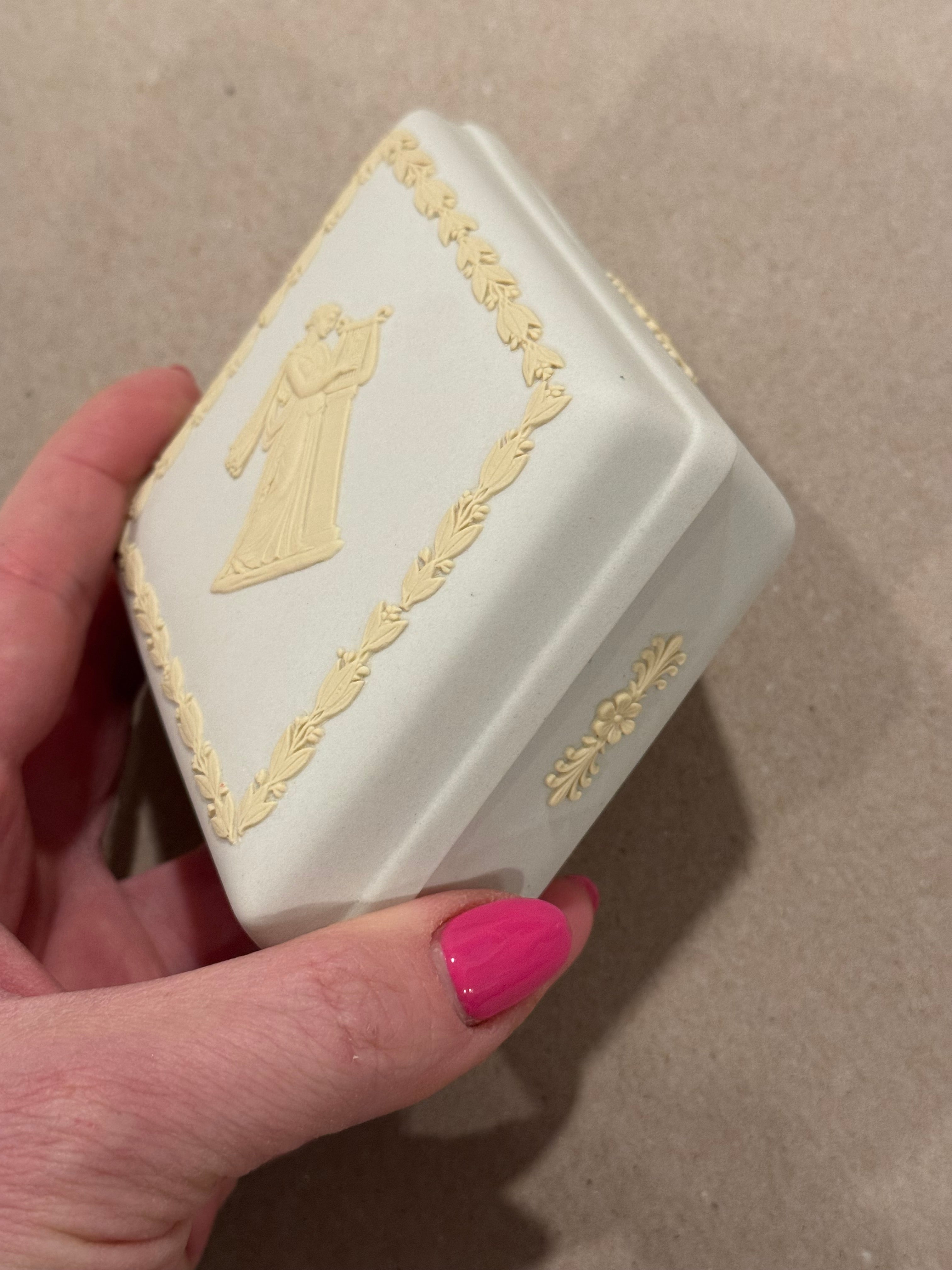 Wedgewood yellow white trinket box 5x4x2” rare – Lillian Grey