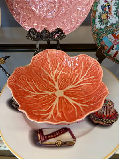 Bordallo pink cabbage ware bowl! As is!