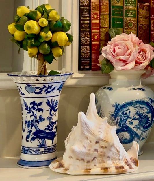 Vivid vintage blue and white blue onion chinoiserie vase 8 in