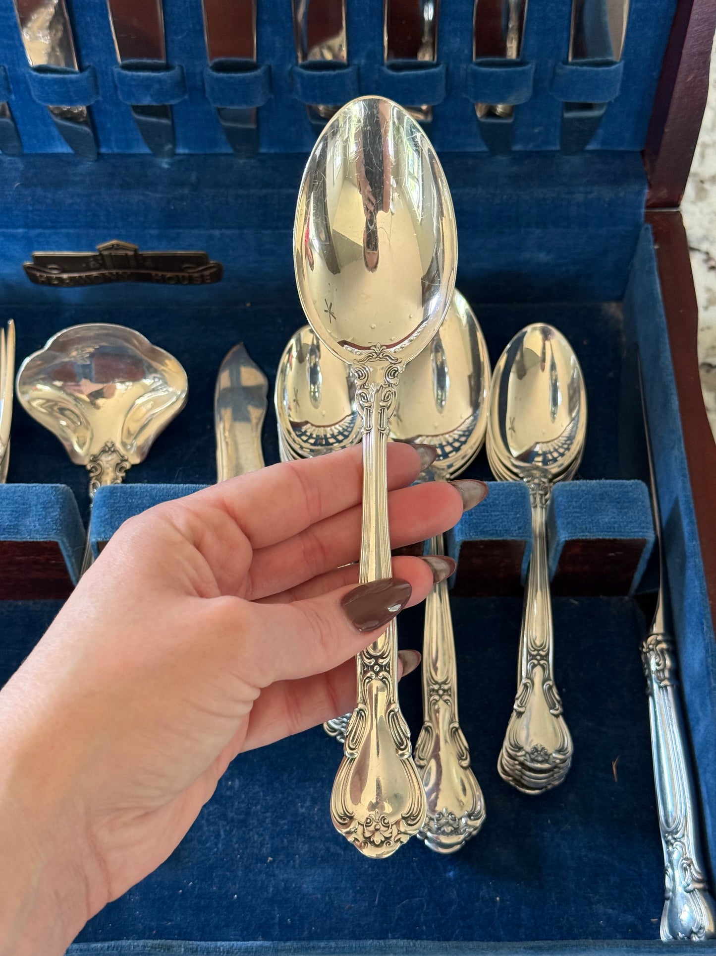 Gorham Unmonogrammed Chantilly Sterling Silver 75-Piece Flatware Set W/ Storage Box