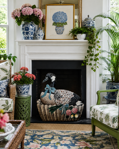 Live 08/04 Beautiful Hand Painted Tole Goose Fireplace Screen With Hydrangea - Easel Stand - Dimensional Punchouts