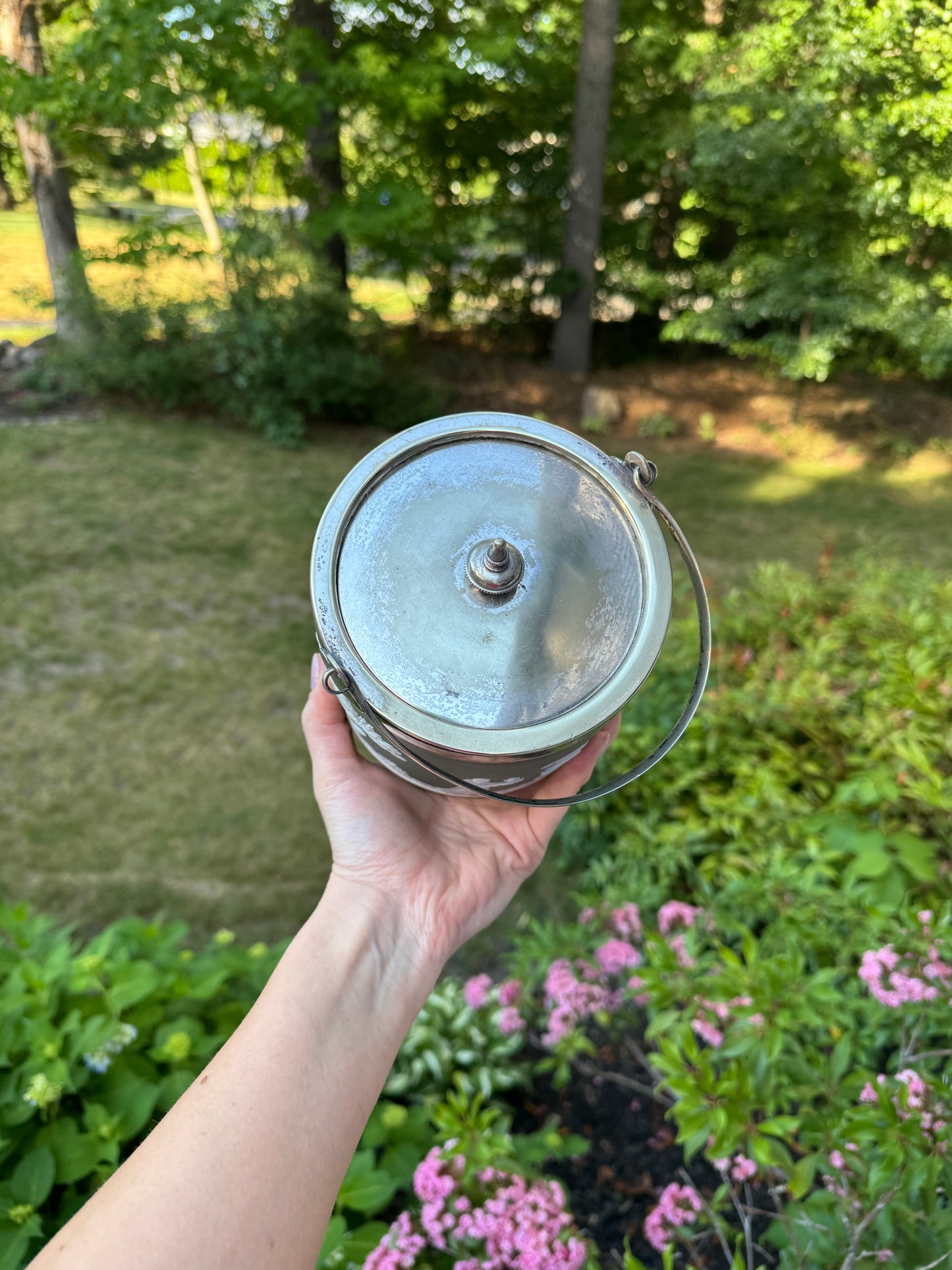 Live 06/15 antique Sage green Wedgwood lidded jar
