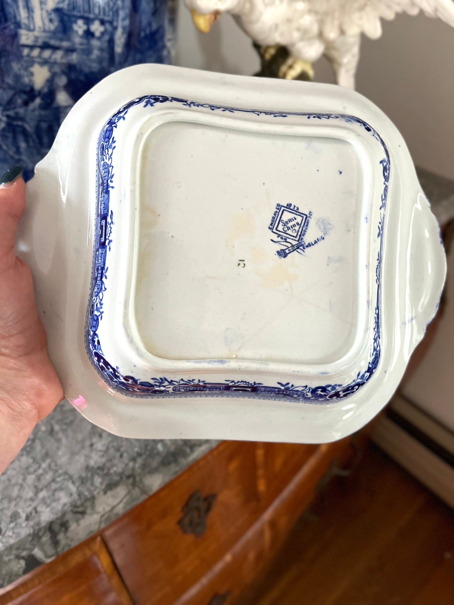 Live 08/28 Antique Ridgways Staffordshire England Blue Willow Covered Vegetable Dish - stamped