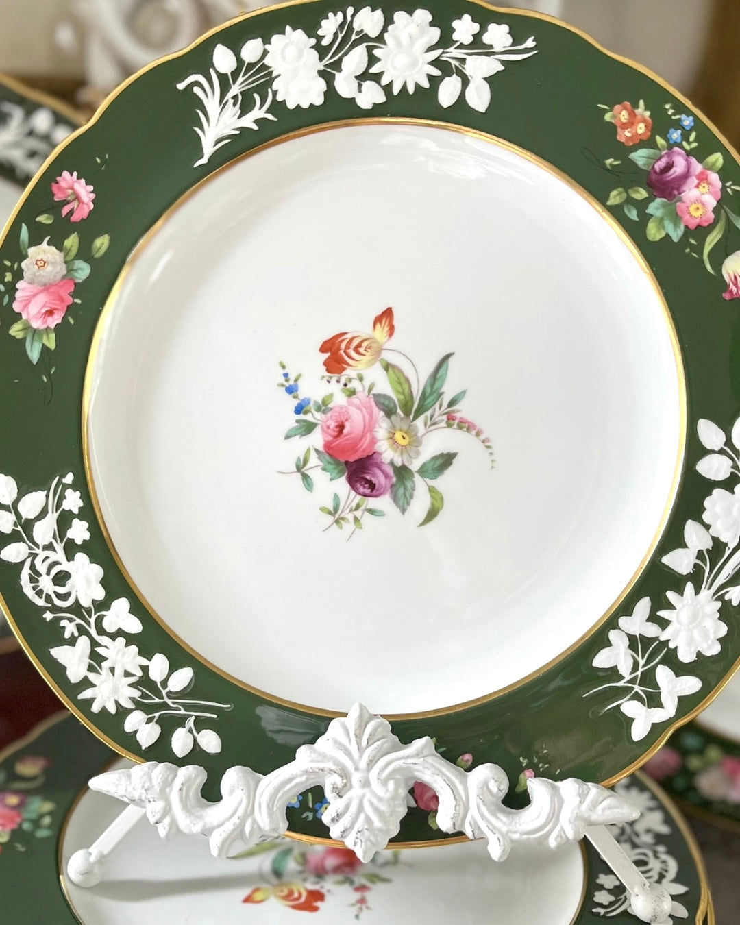 🔥ON AUCTION🔥Exceptional Set of 12 Copeland Spode Green Ground & Raised Enamel Dinner Plates – Gilman Collamore NYC - Stamped Circa 1908-