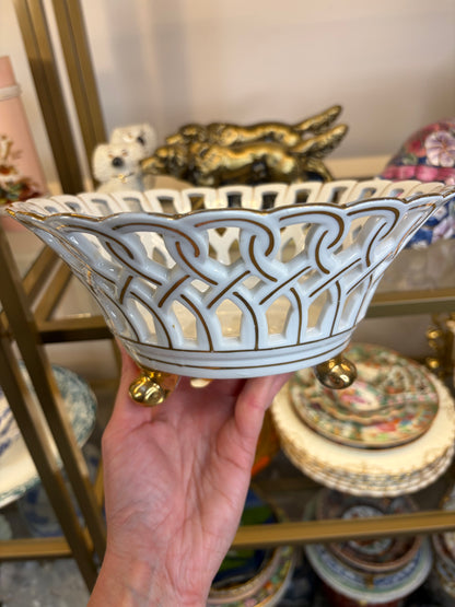 Lovely reticulated Andrea by Sadek footed bowl!
