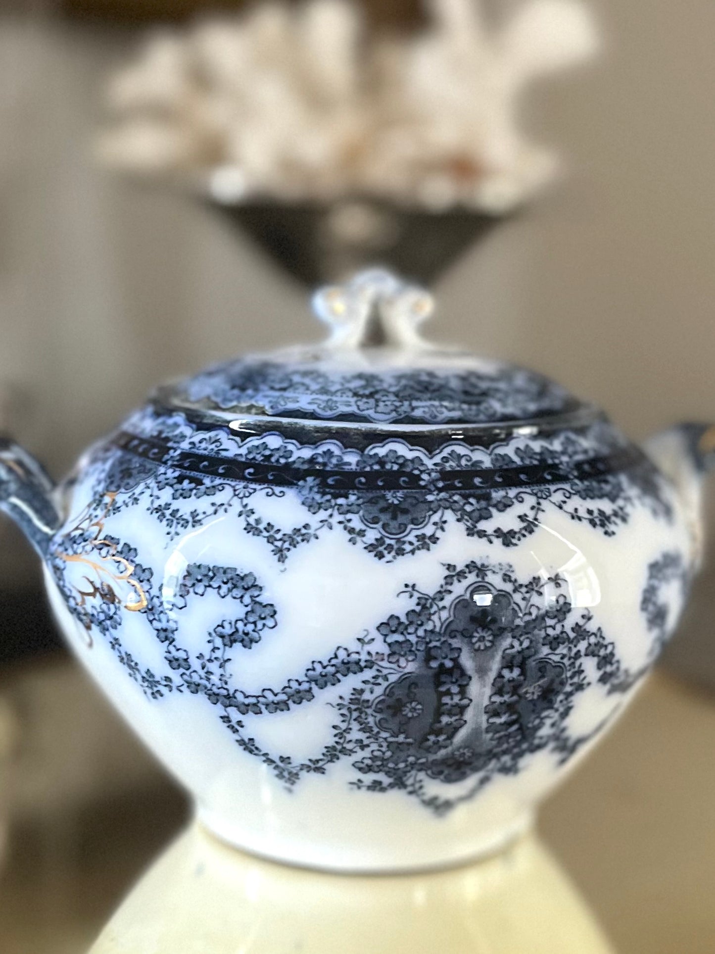 RESERVED - LEXA - Live 08/25 Antique John Maddock & Sons Staffordshire Victor Pattern Royal Vitreous Covered Sugar Bowl c.1901