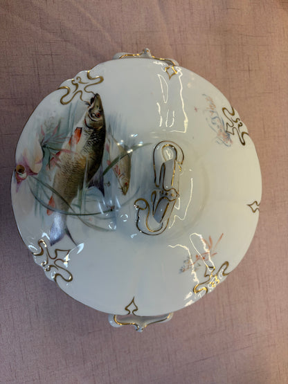 Gorgeous antique Vienna fish lidded tureen!