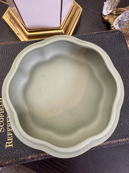 Wedgwood sage green and white flower shape box