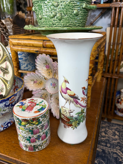 Mottahedeh Chelsea Bird Porcelain Vase & Shell Dish Set | Colonial Williamsburg | Vista Alegre Portugal | 11.25” Vase & 8.5” Dish