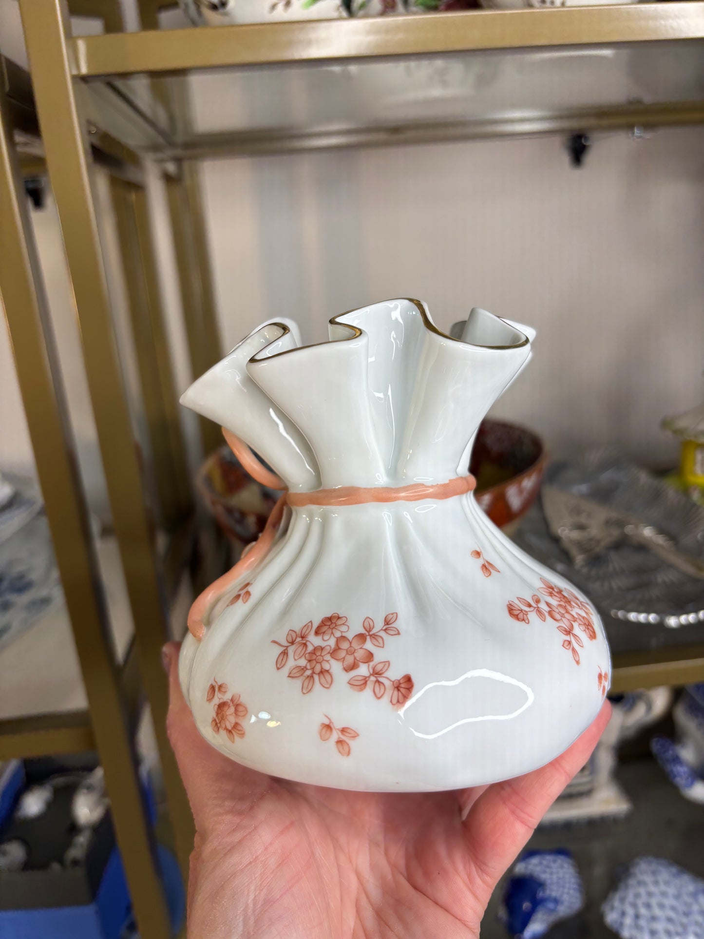 Lovely vase with pink bow and flowers!