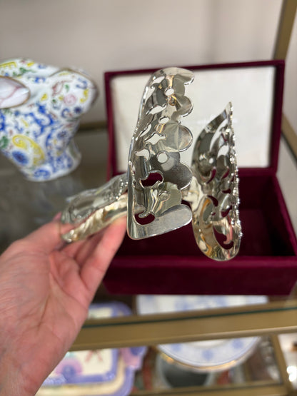 Lovely Godinger Reproduction Tiffany asparagus tongs!