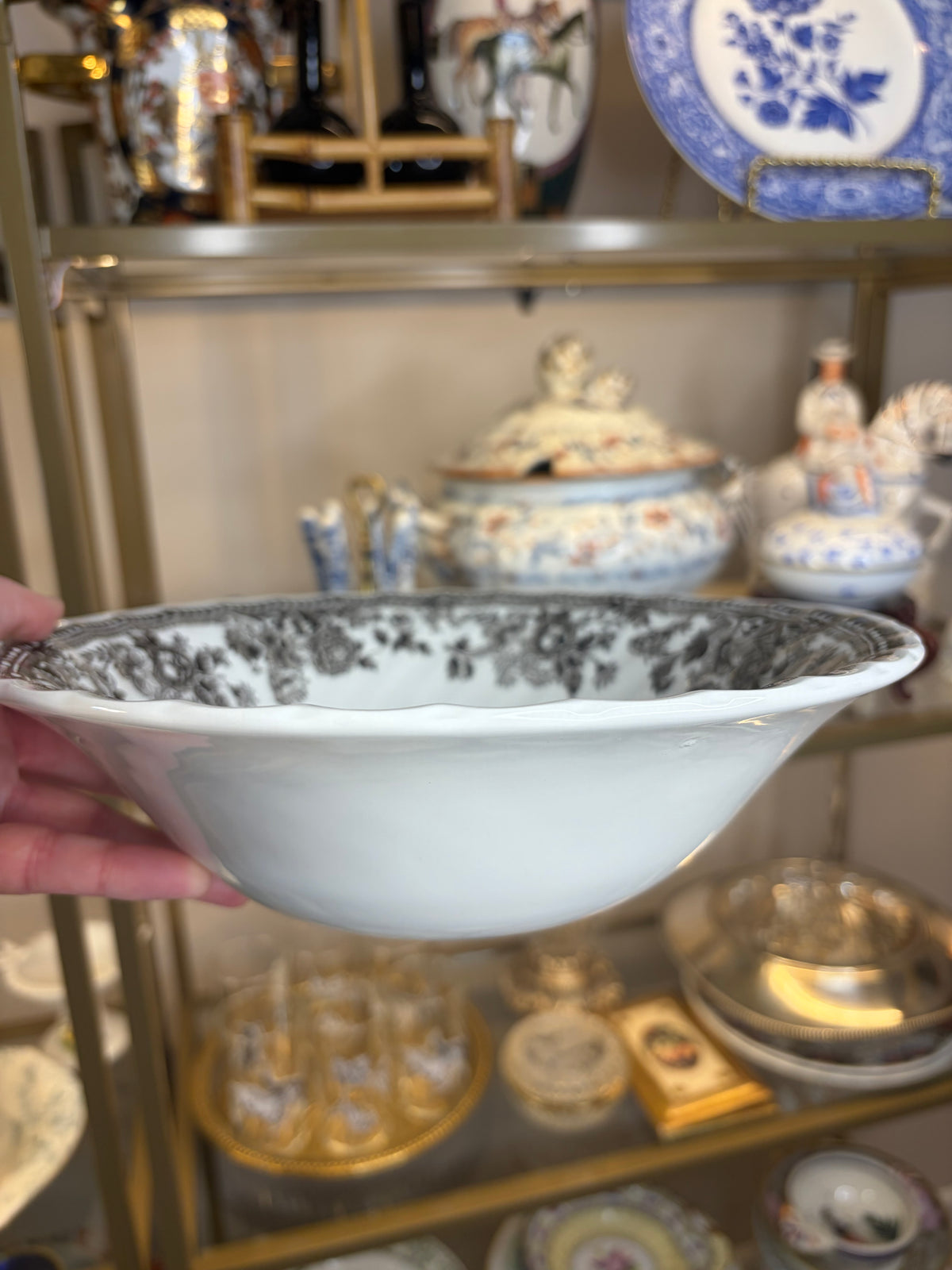 Reserved! Lovely Queen’s Majestic Turkey bowl!