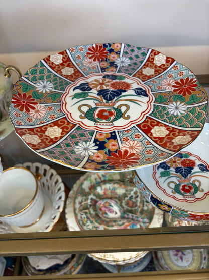 Beautiful Japanese Imari cake stand and matching bowl!