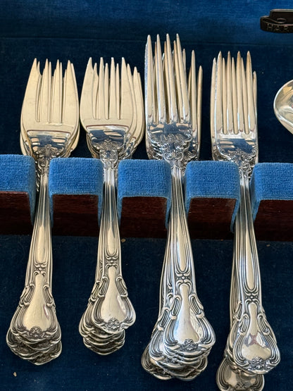 Gorham Unmonogrammed Chantilly Sterling Silver 75-Piece Flatware Set W/ Storage Box