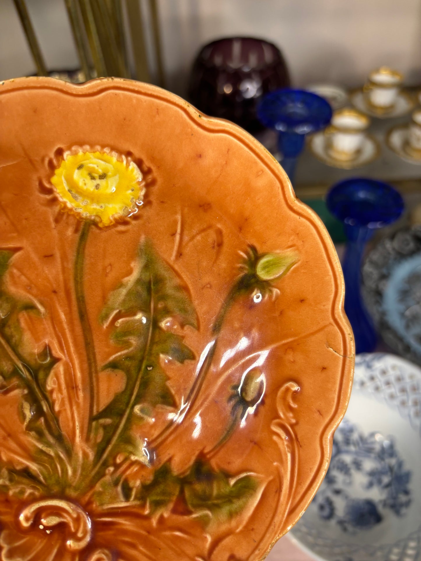 Stunning antique majolica dandelion plate!