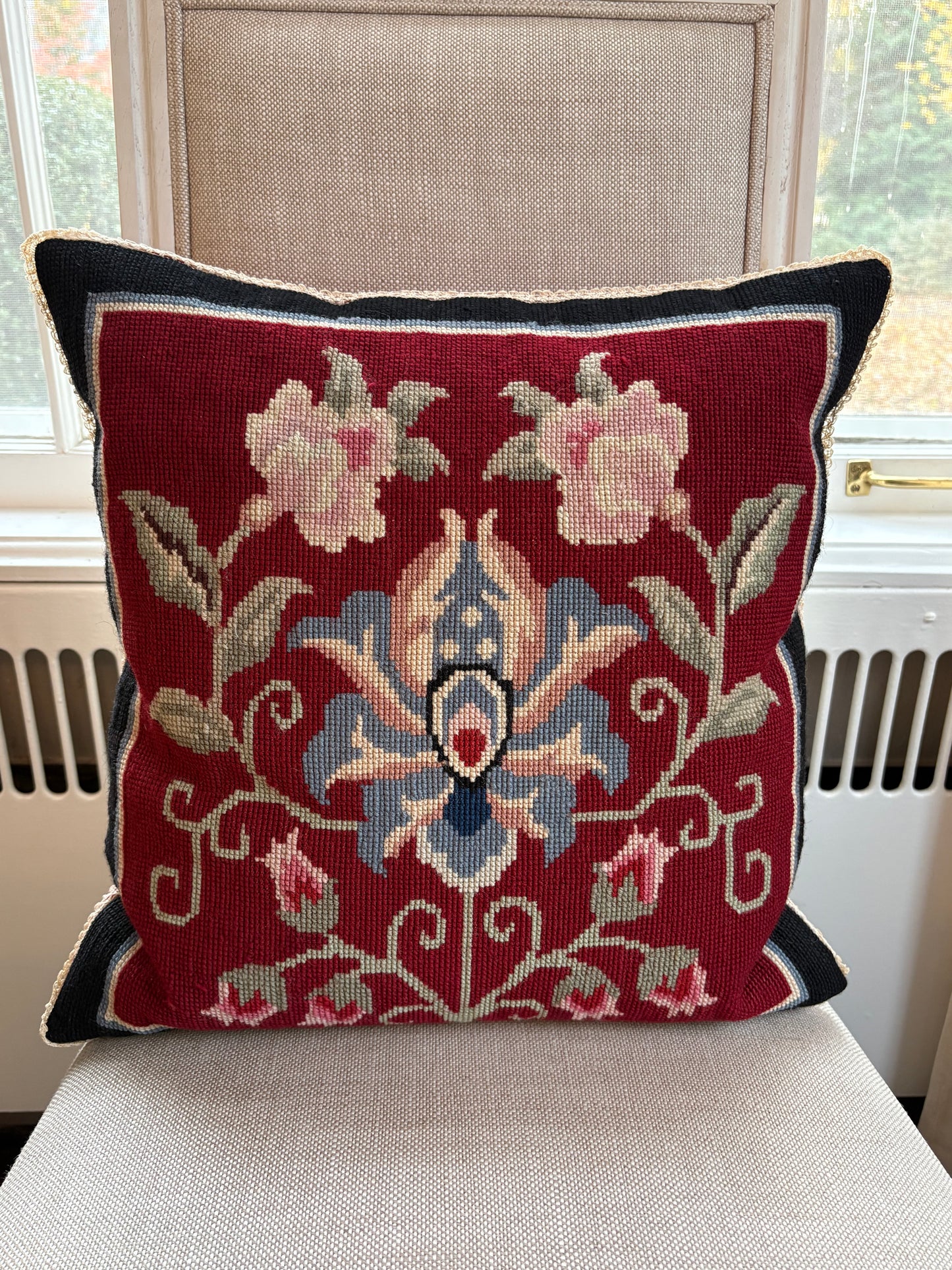 WCC Live 11/12 3 pillows