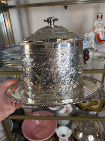 Stunning antique silverplated Barker Ellis biscuit jar!