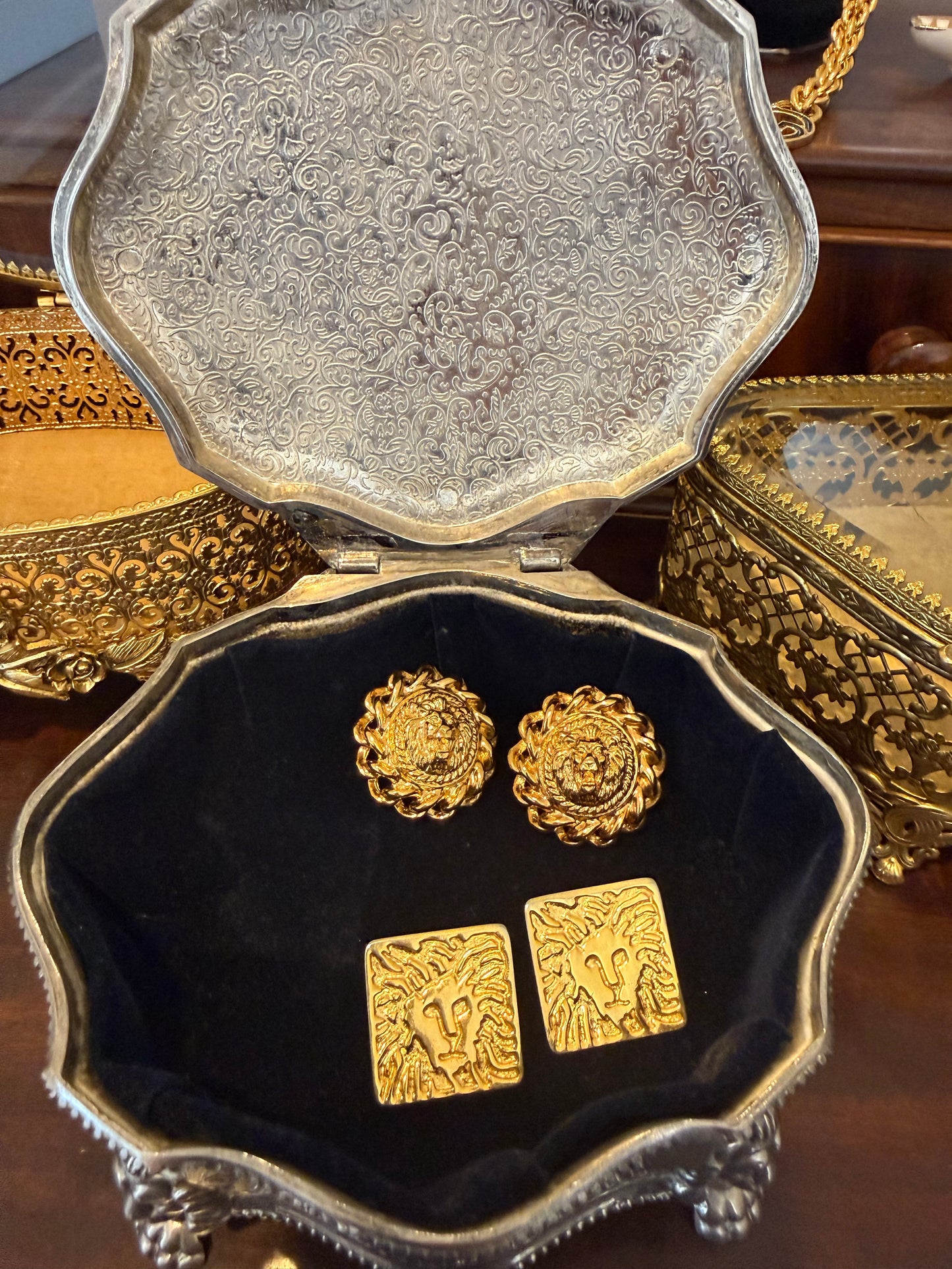 Vintage 1980’s Anne Klein Square Lion Pierced Earrings