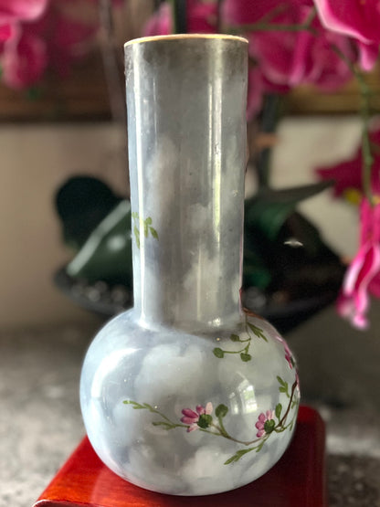 Live 06/29 Stunning Baccarat French Japonisme Opaline Glass Cabinet Vase - Late 1800’s