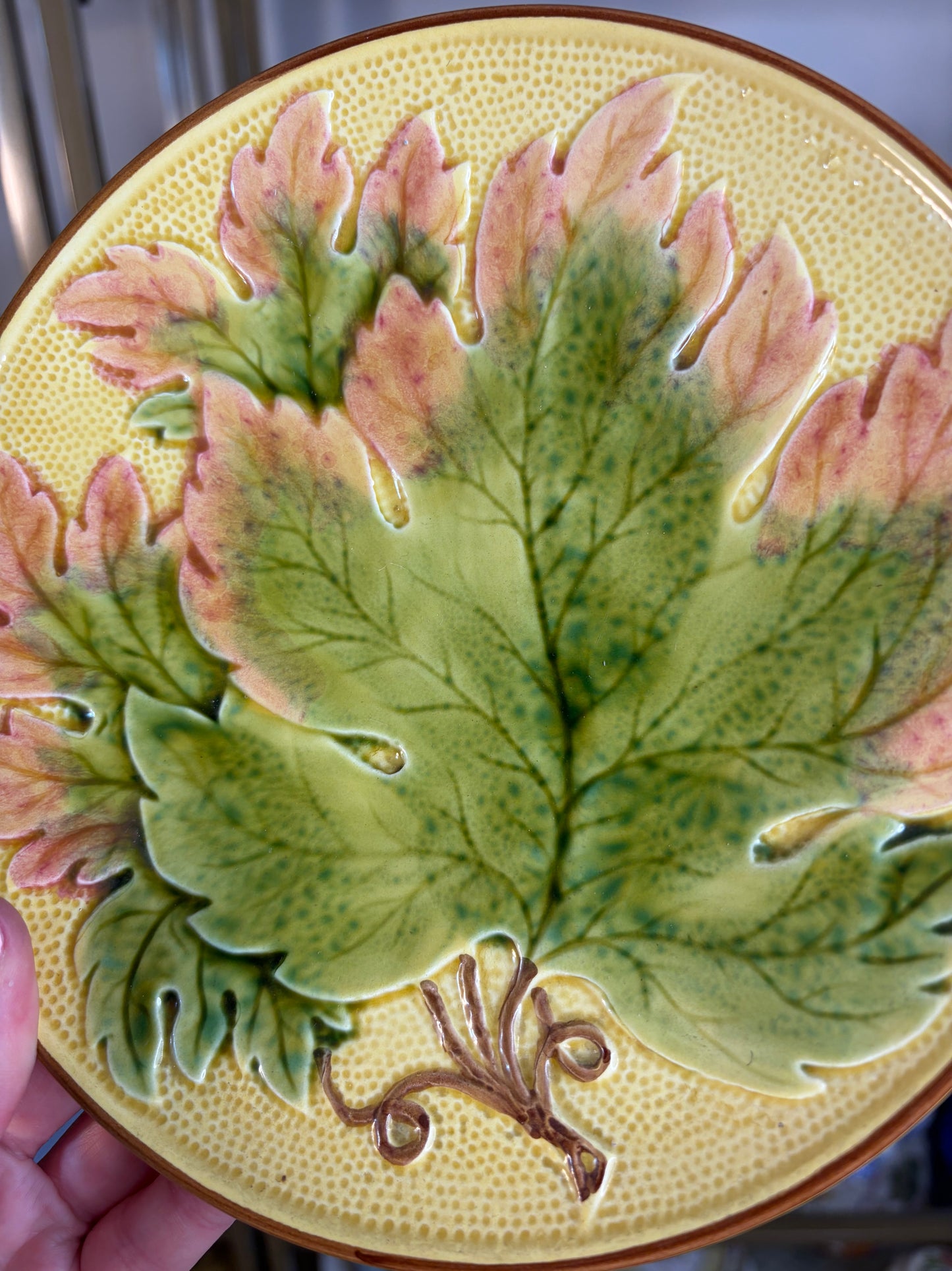 Majolica set of 4 leaf plates!