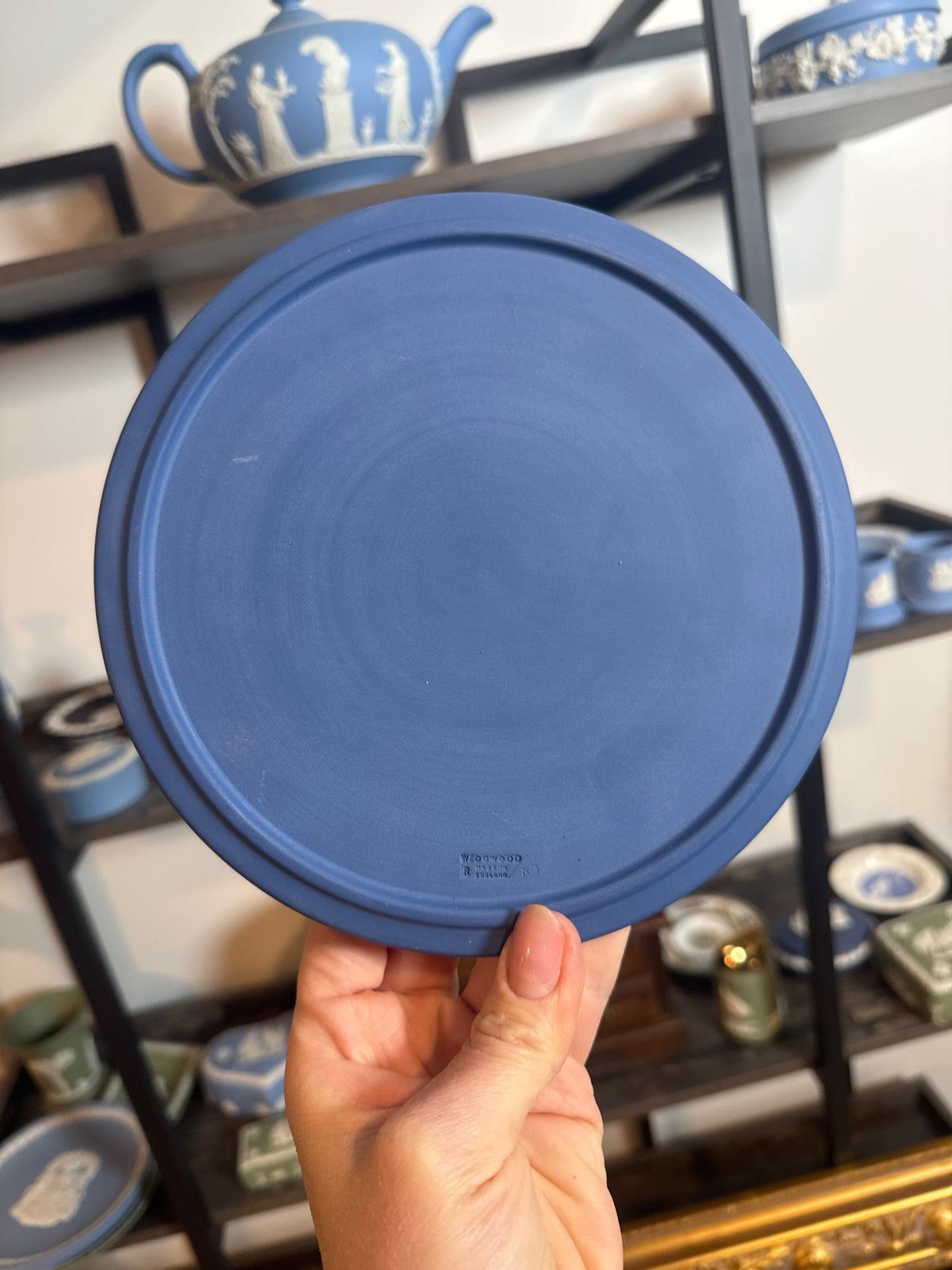 Wedgwood dark blue pendant 2010 Annual Plate