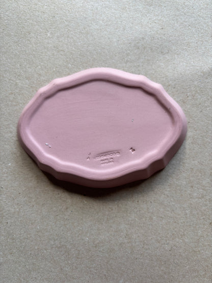 Beautiful oval pink dish Wedgwood