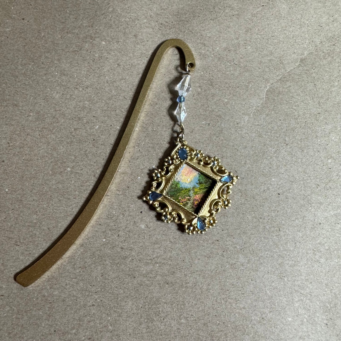 Solo live bookmark with original oil painting