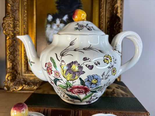 Stunning Copeland Spode Gainsborough Marlborough floral teapot!