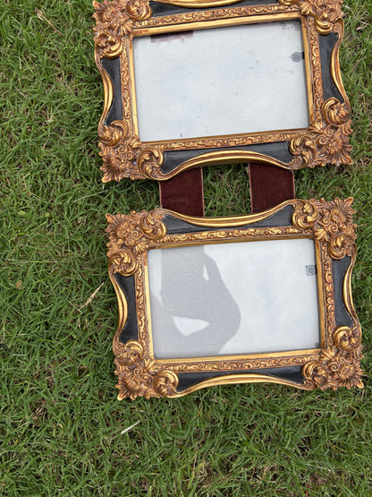 Beautiful Fleur de Lis picture frame wall hanging!