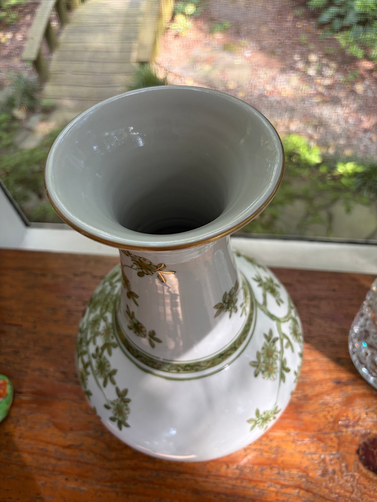 Stunning green, gold, and white vase featuring birds!