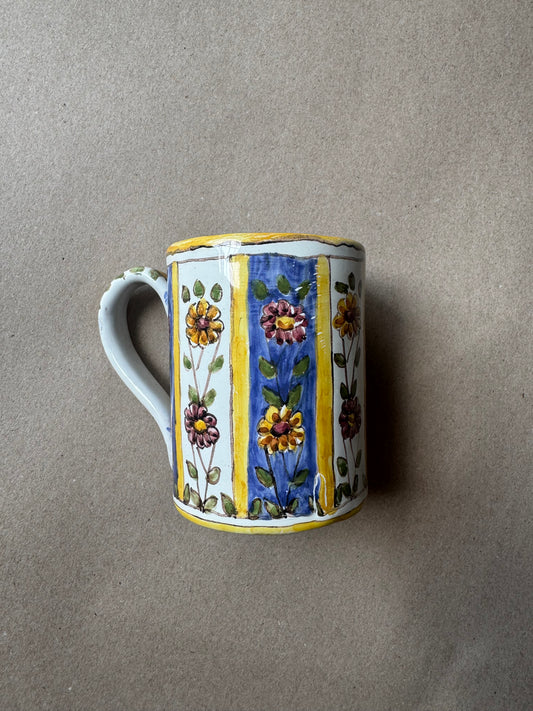 Hand-Painted Portuguese Ceramic Mug – F.F. Marques, Alcobaça