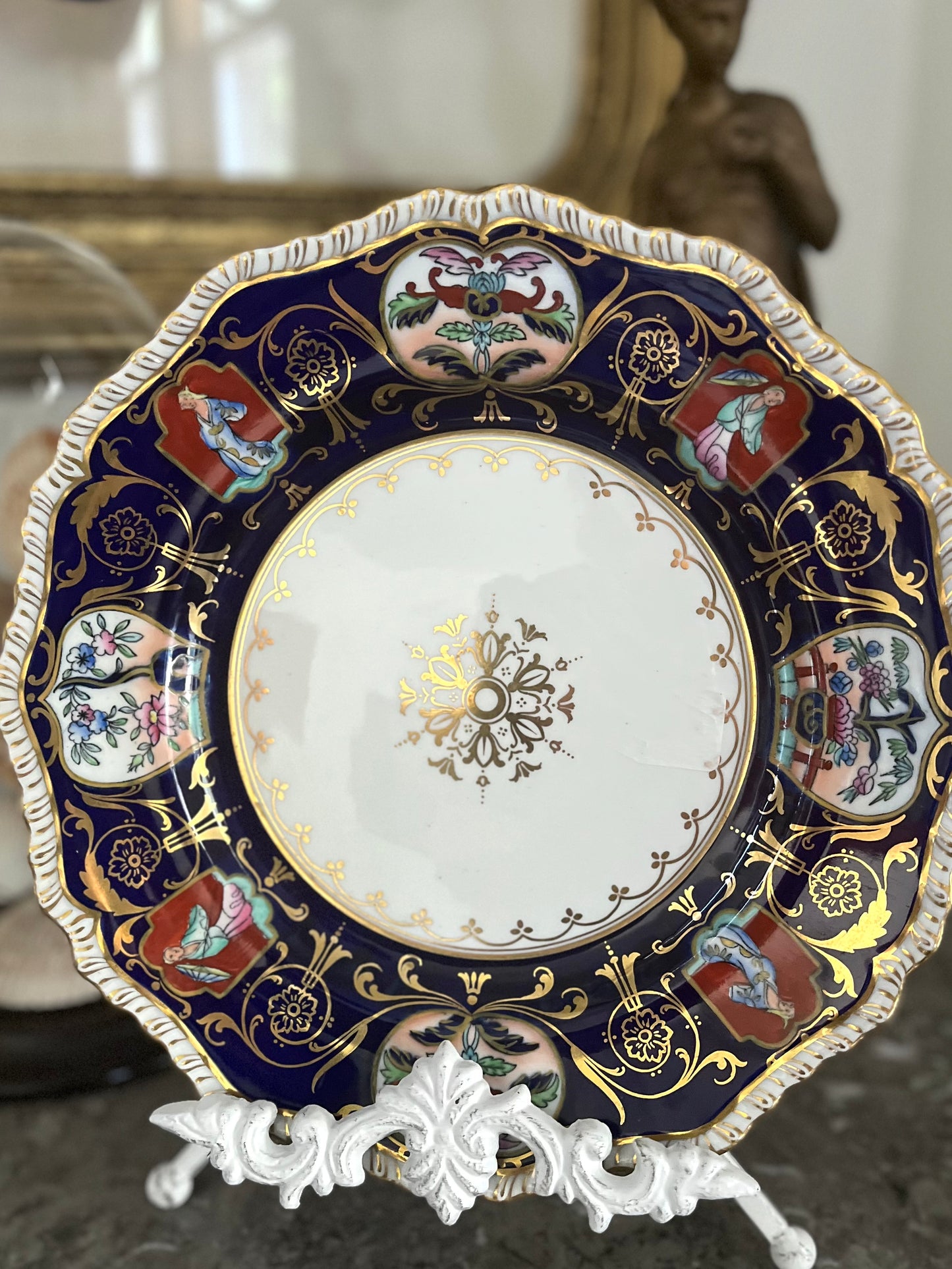Reserved PP Live 07/21 Gorgeous Early 1800’s Masons England Raised Gilding Plate 10 1/2”