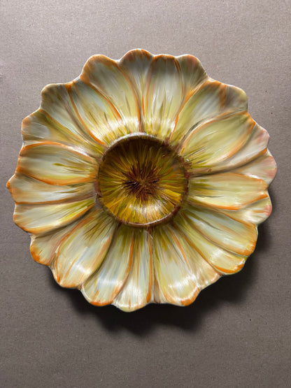 Hand painted floral daisy plate