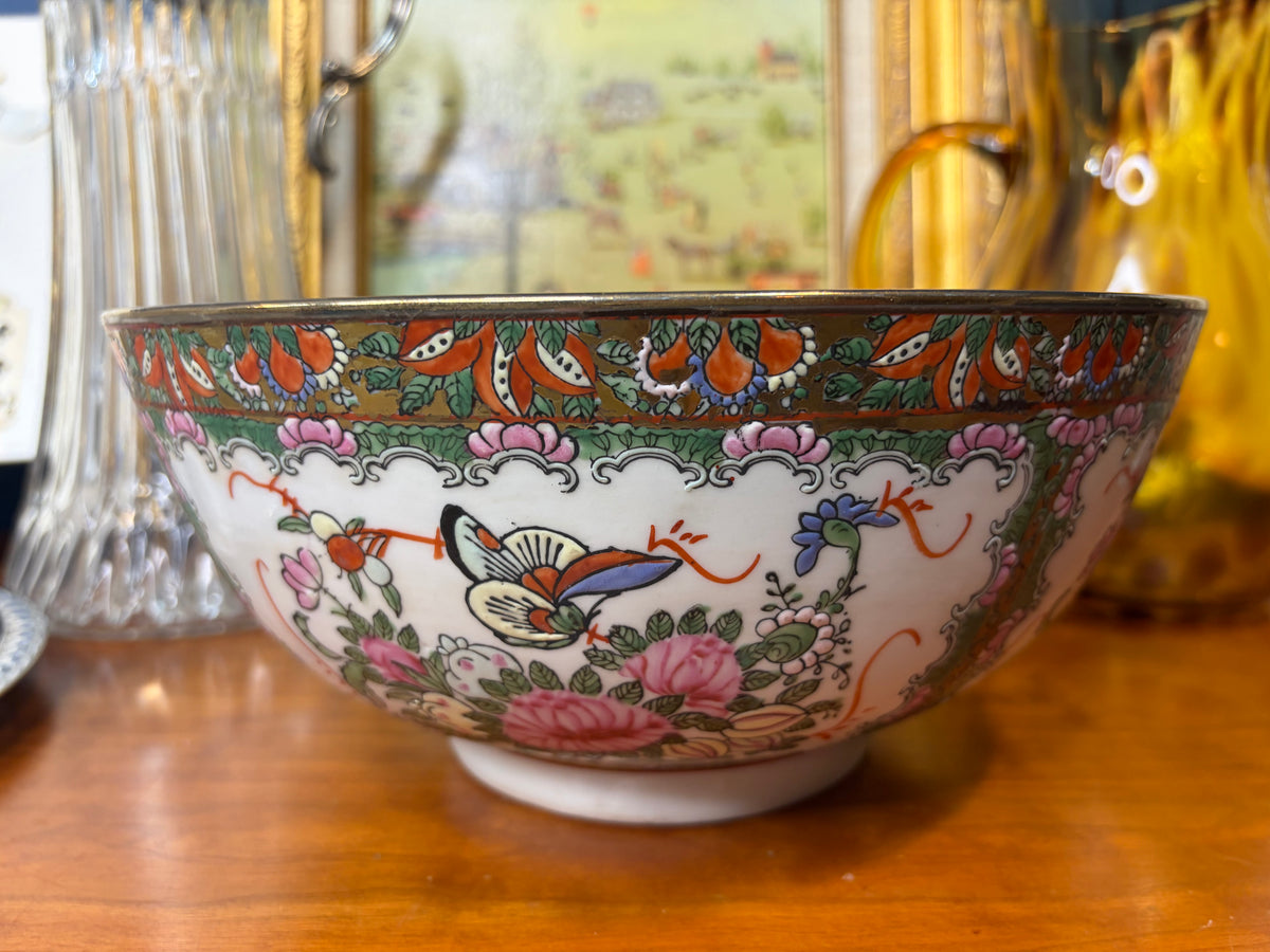 Vintage Rose Medallion 10” bowl!