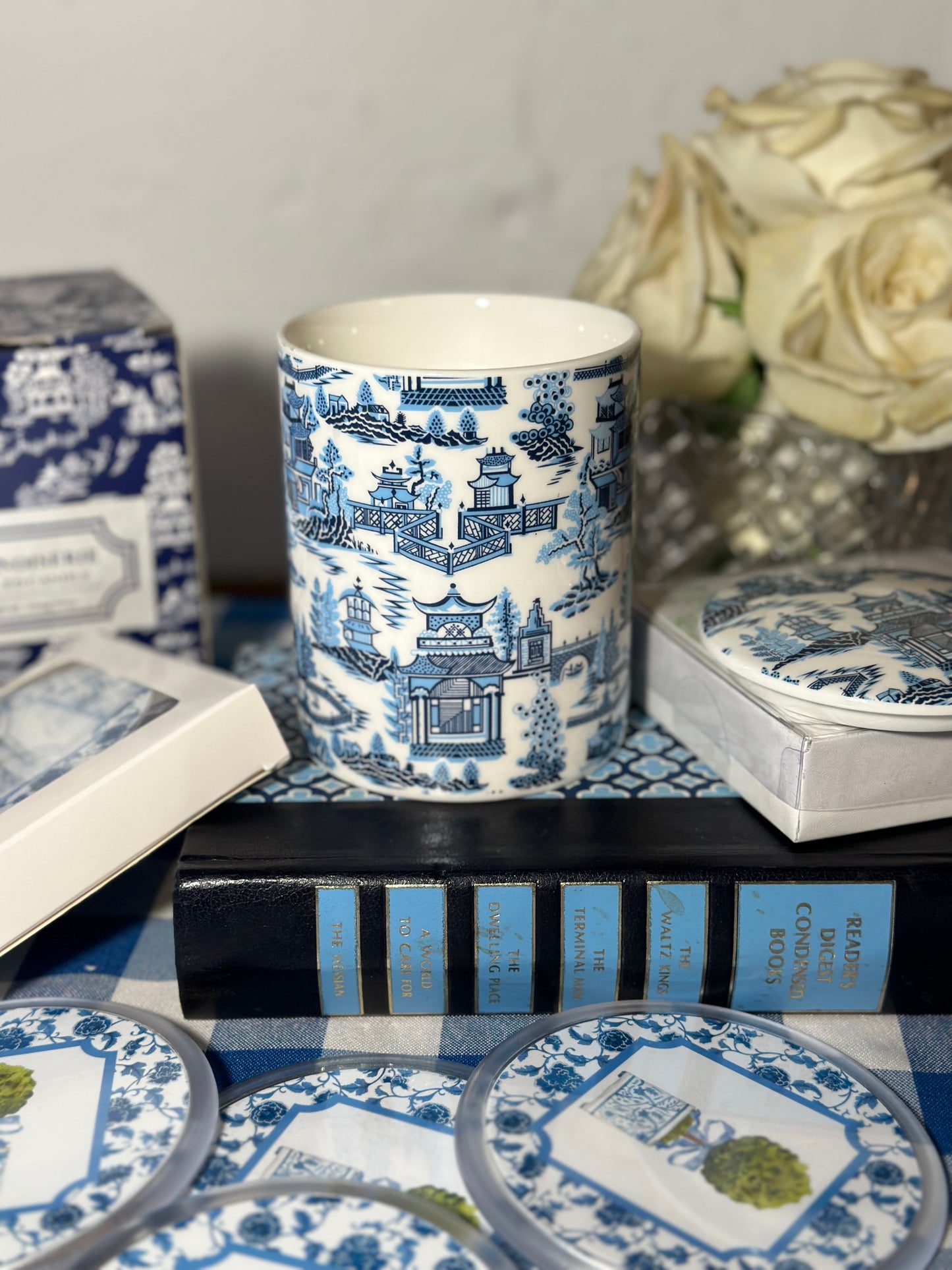 Blue & White Pagoda Chinoiserie Boxed 10 oz. Candle Gift