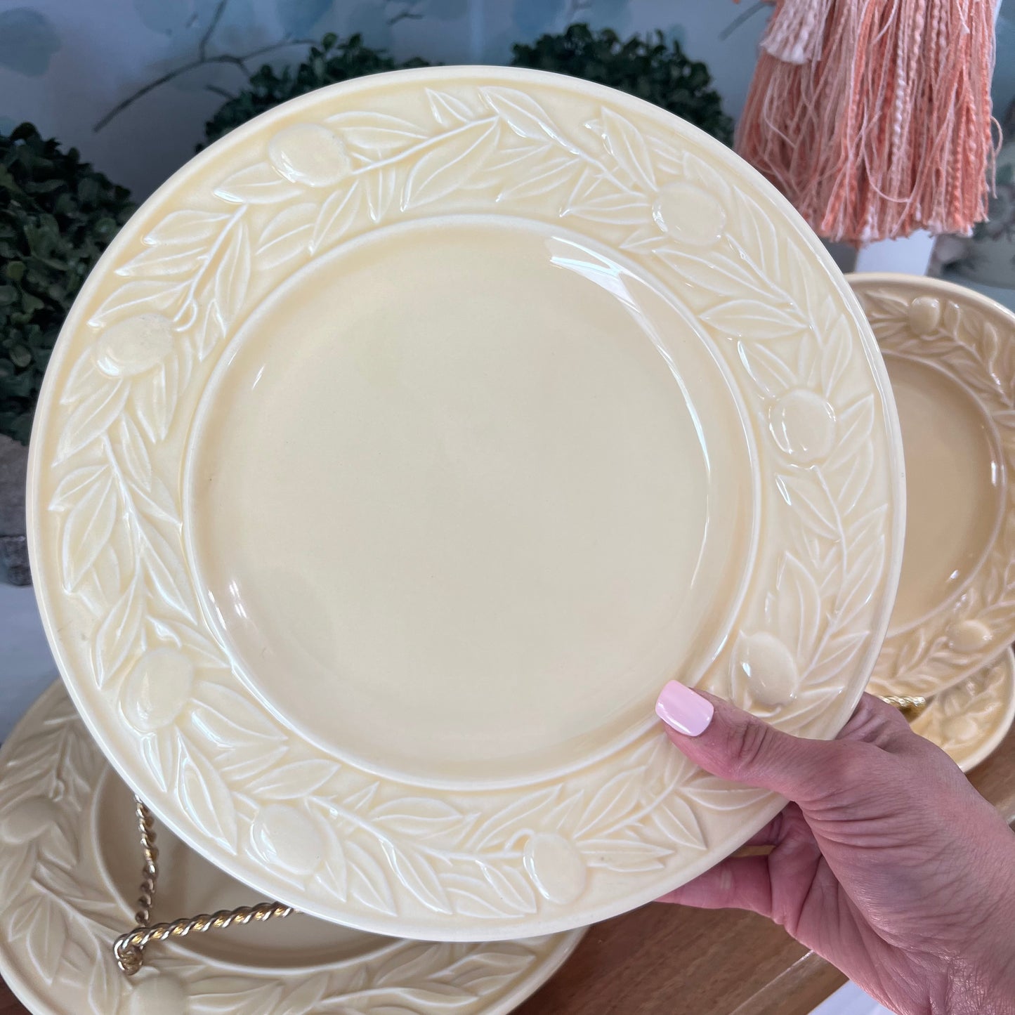 Bordallo Pinheiro Yellow Olives and Leaves Dinner Plate Set of 2
