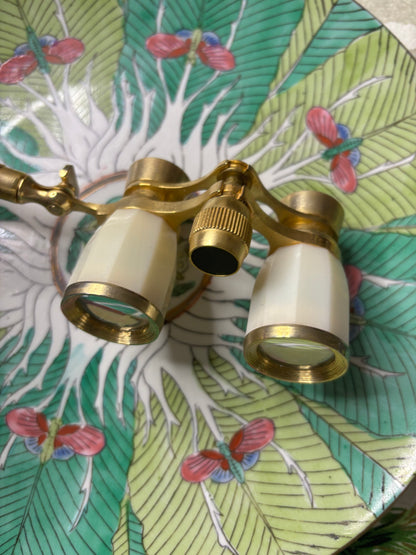 Beautiful Milana Optics Opera glasses with handle!