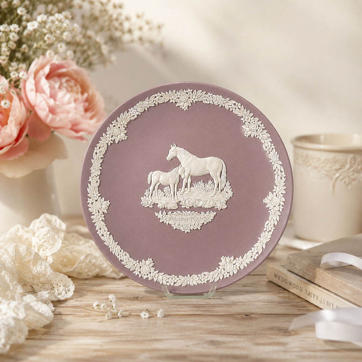Wedgwood lilac Mother plate 1981