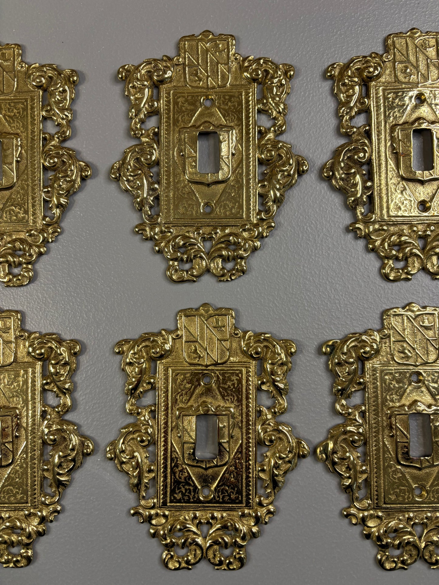 Gorgeous Virginia Metalcrafters brass switch plate cover for single switch! 6 available; sold separately!