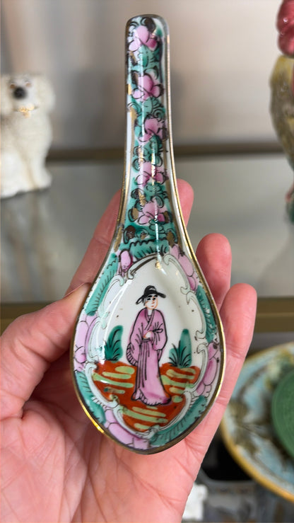 Lovely Famille Rose spoon!