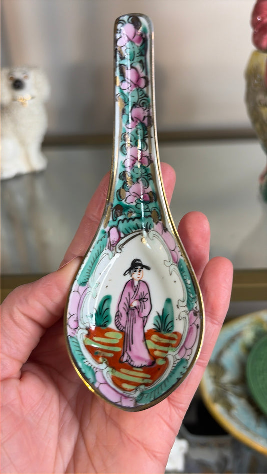 Lovely Famille Rose spoon!