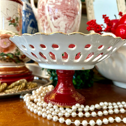 Stunning antique porcelain Italian lattice reticulated footed bowl