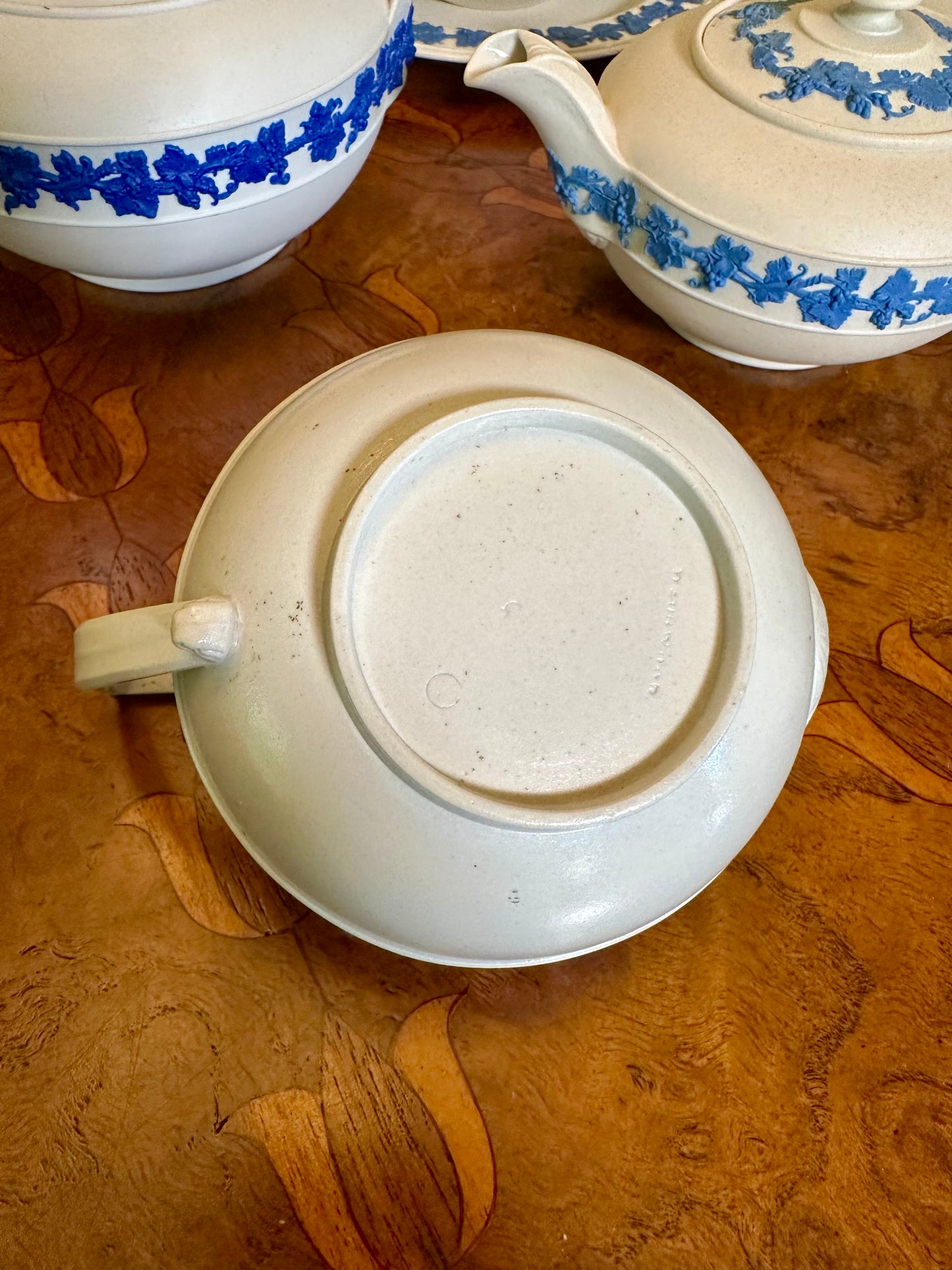 Antique Wedgwood Smear-Glazed Stoneware Egyptian Revival Creamer with Lavender Sprigged Grapes, c 1820-1840