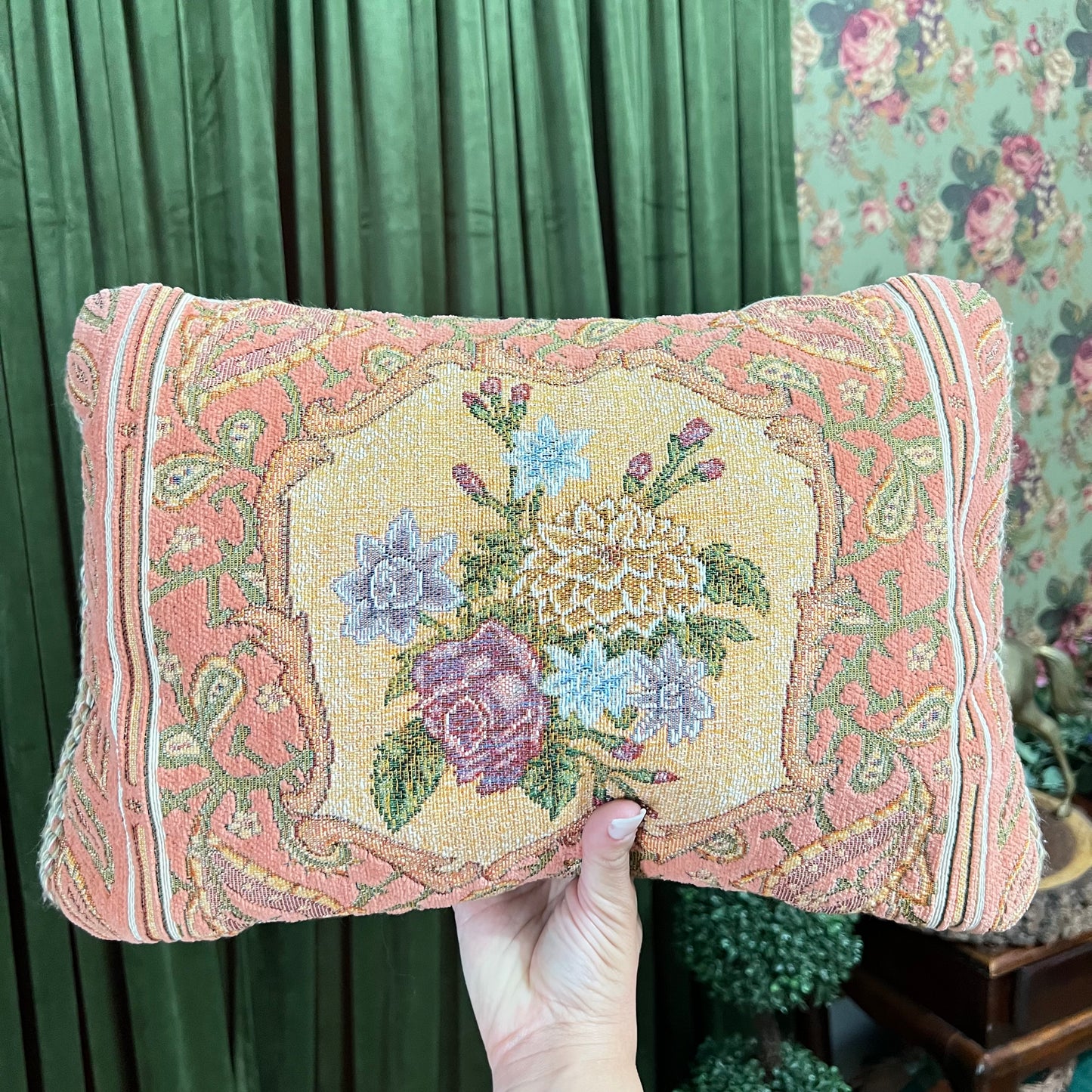 Beautiful Vintage Needlepoint Floral Pillow 15x9.5
