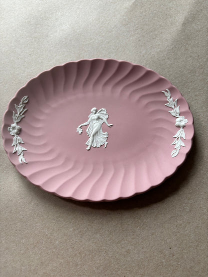 Beautiful pink oval plate Wedgwood