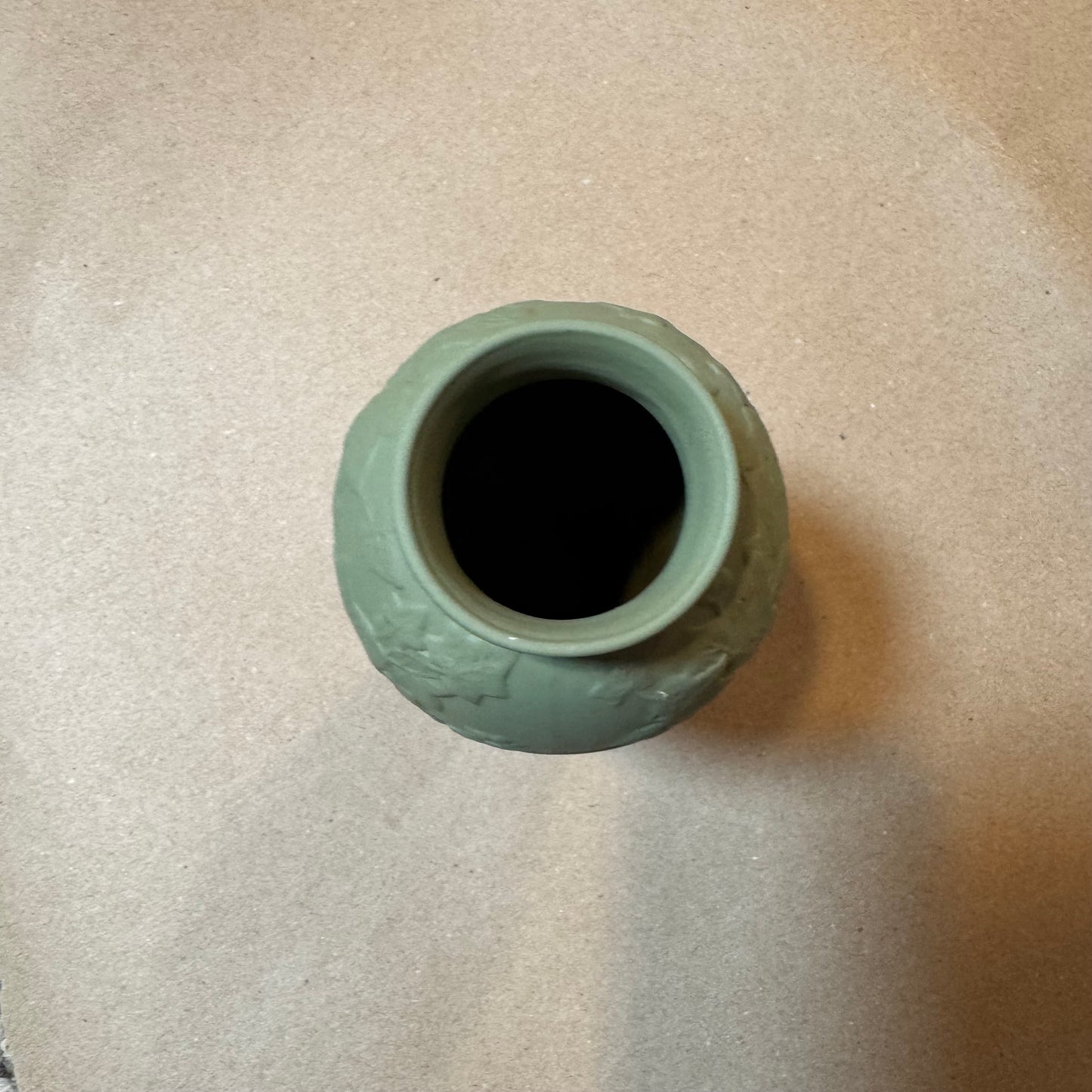 Live 06/15 Sage green Wedgwood 7.5” vase
