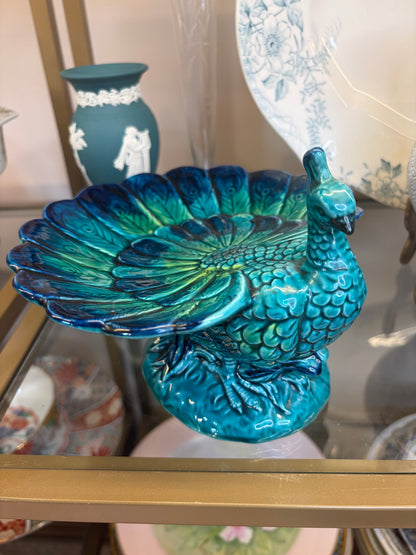 Gorgeous peacock figurine!