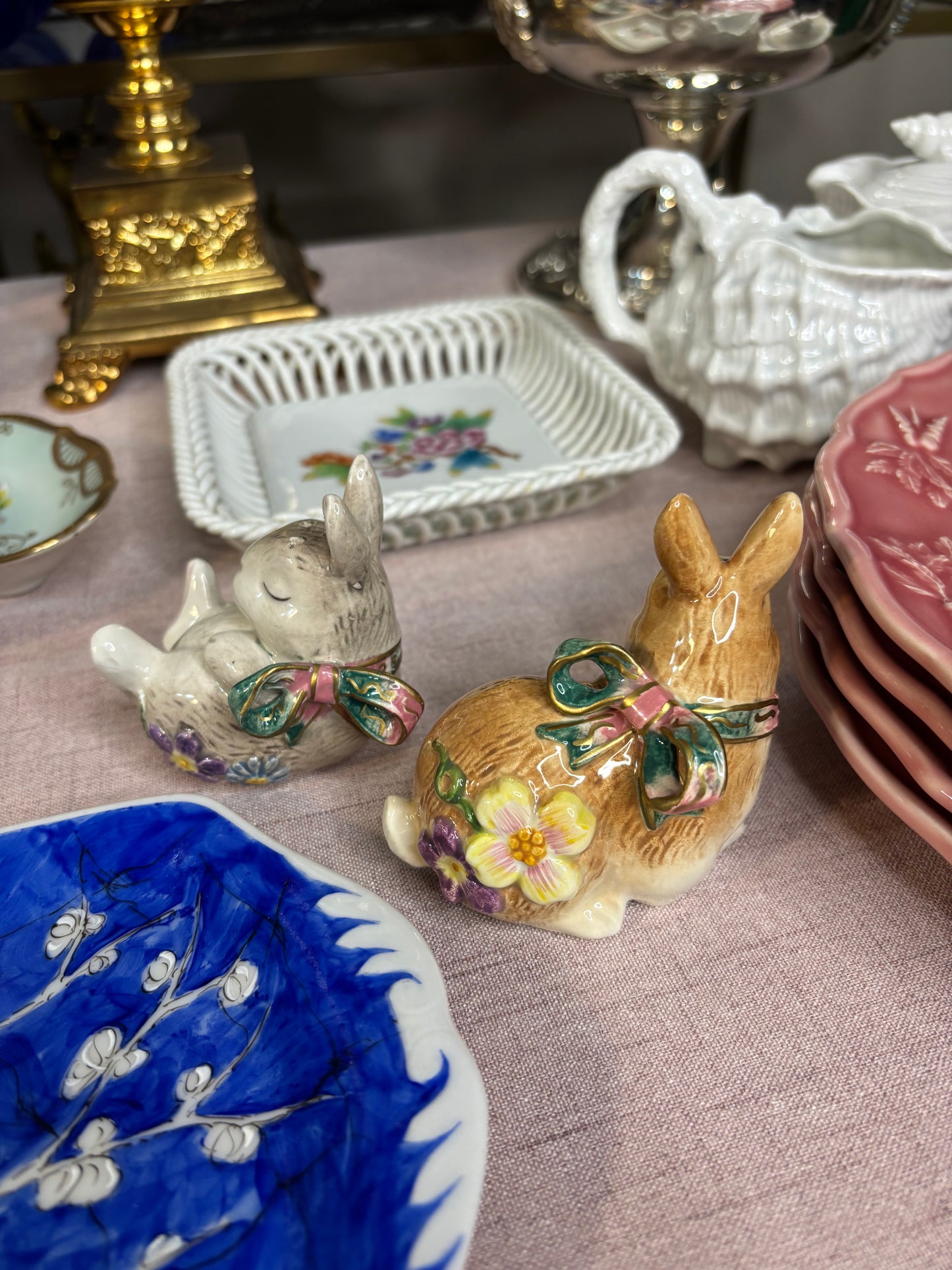 Sweetest Fitz and Floyd bunnies salt and pepper shakers with bows!