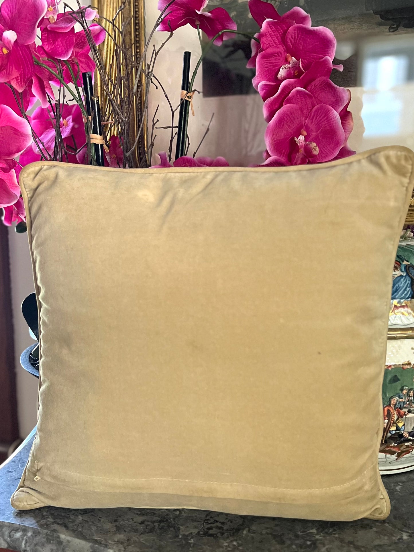 Lovely Large Vintage Needlepoint Cat Pillow - Zippered - Includes Insert